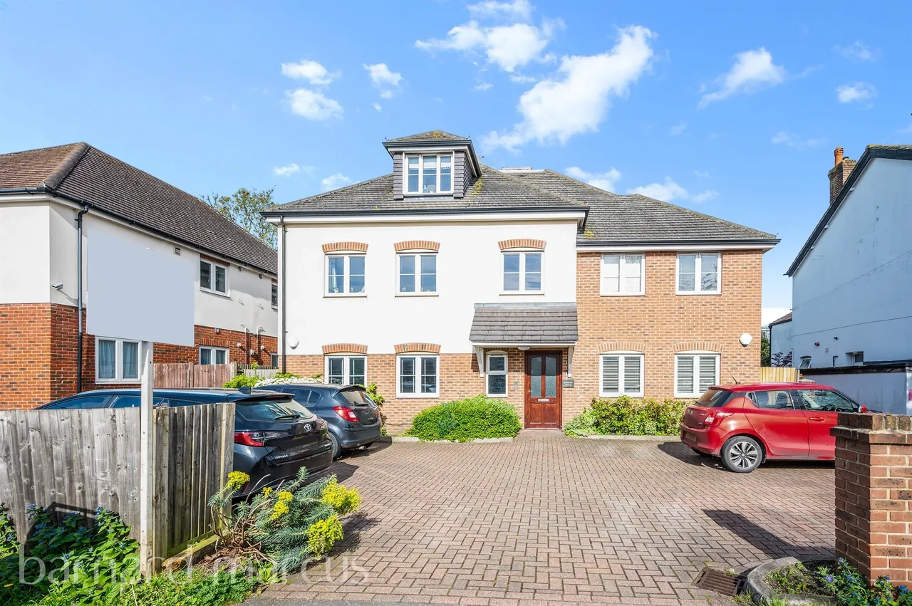 1 bed flat for sale — Epsom Road, Epsom