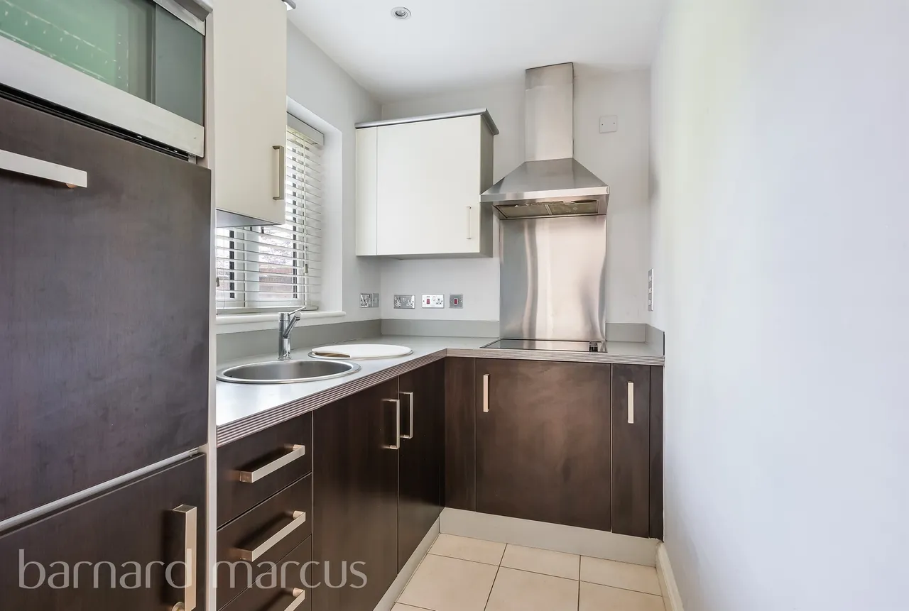Epsom Road, Epsom, photo 4