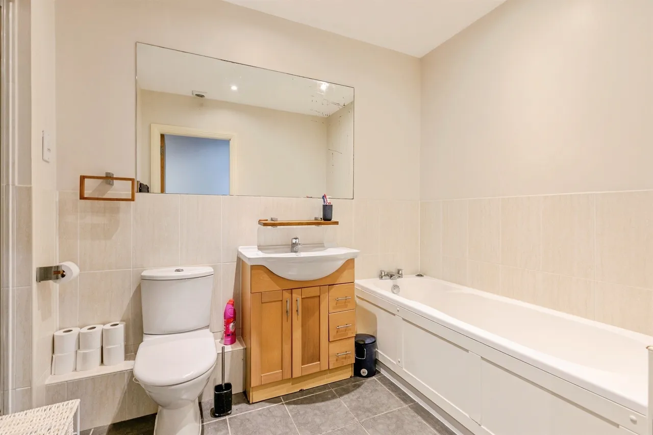Hotwell Road, Hotwells, Bristol, photo 11