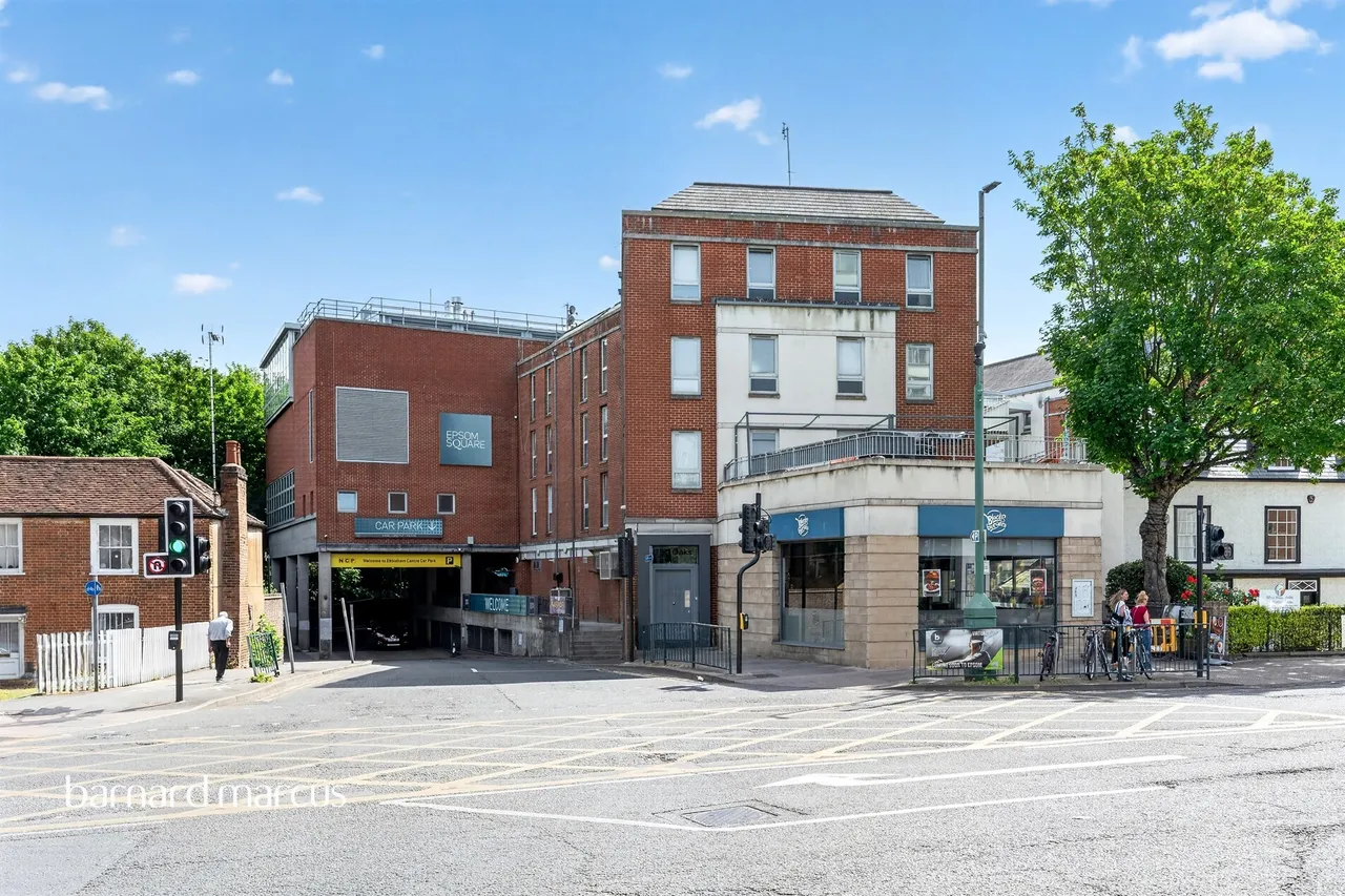 The Oaks Square, Epsom, photo 10