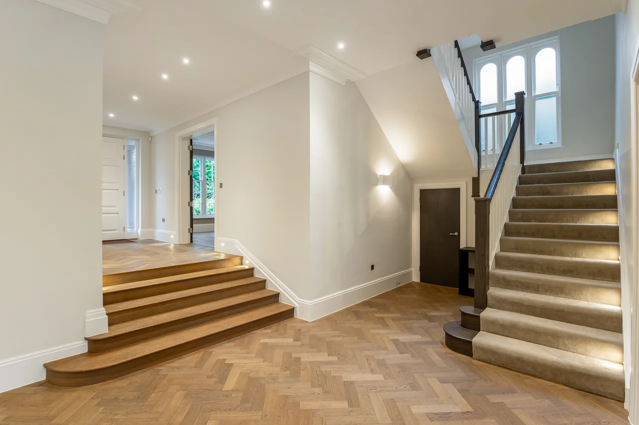 Bird Hill Rise, Oxshott, KT22, photo 5