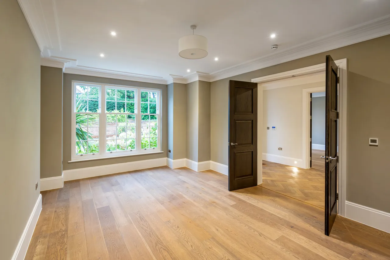 Bird Hill Rise, Oxshott, KT22, photo 3