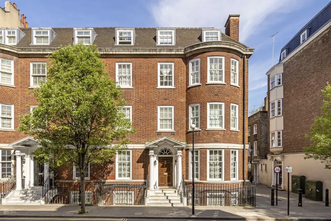 7 bed house to rent, Upper Brook Street, Mayfair, W1K