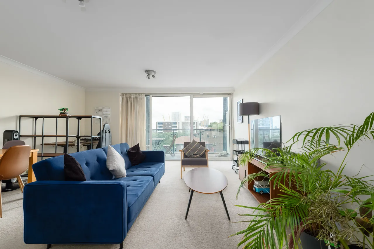 Boardwalk Place, London, E14, photo 3