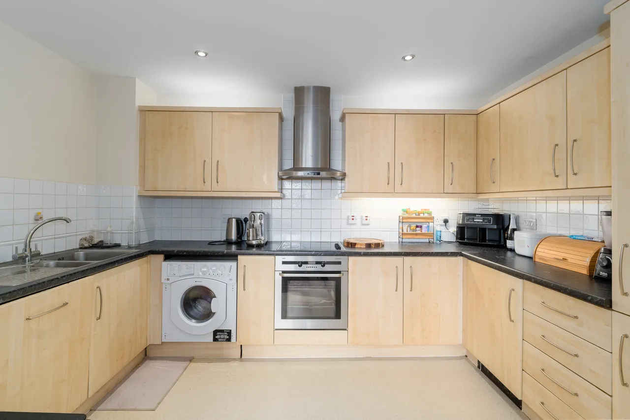 Boardwalk Place, London, E14, photo 5