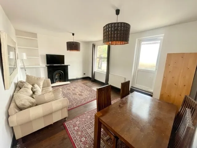 1 bed flat to rent, High Street, Stratford, E15