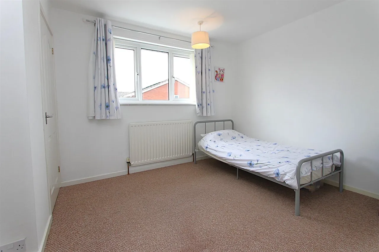 Curlew Close, Kidderminster, photo 7