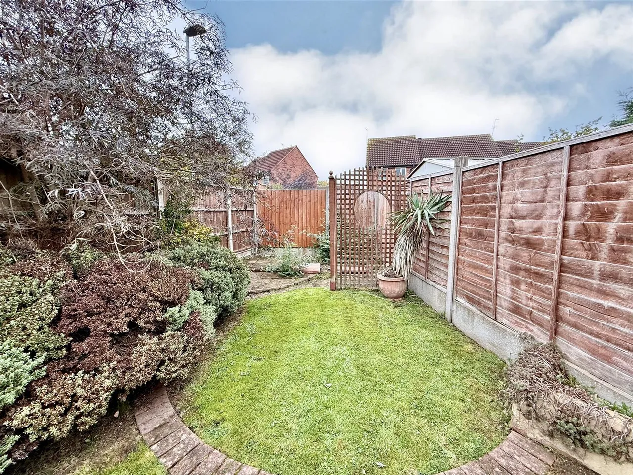 Cumbrian Way, Shepshed, photo 16