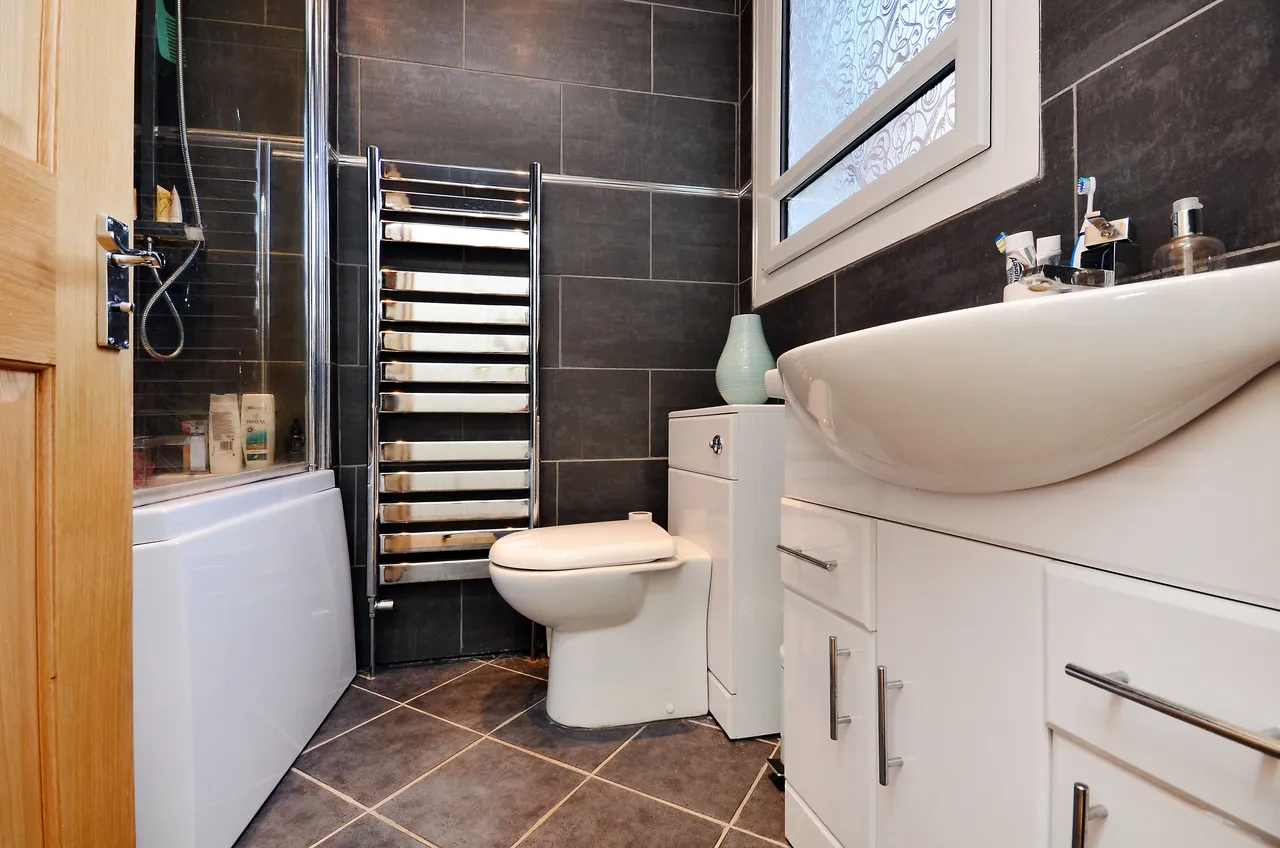 222b Merton Road, London, photo 8