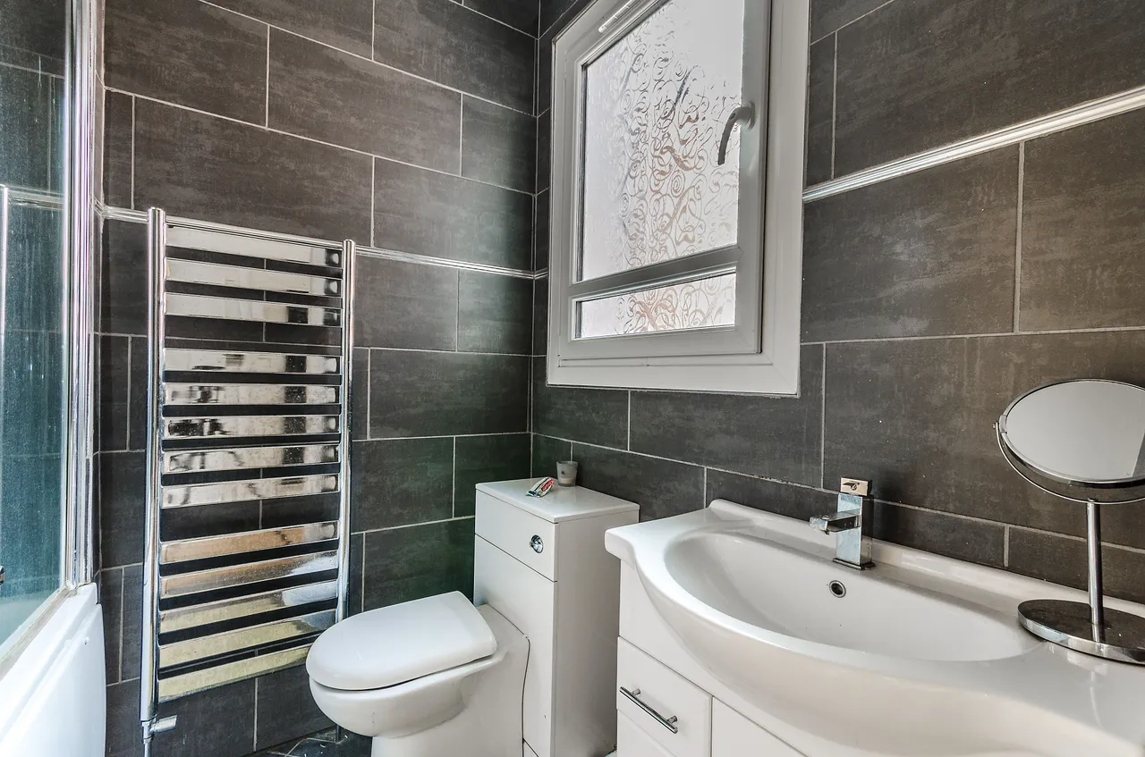 222b Merton Road, London, photo 11