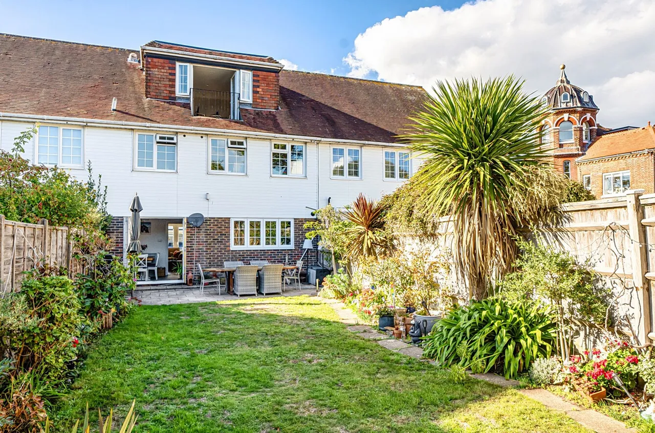 4 bed property for sale, Towers Garden, Havant, PO9