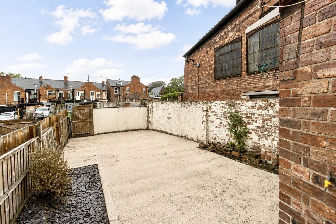Coronation Street, Chester, CH4, photo 13