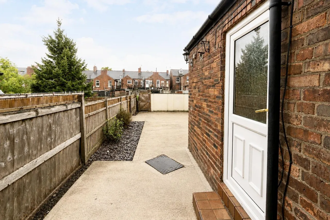 Coronation Street, Chester, CH4, photo 14