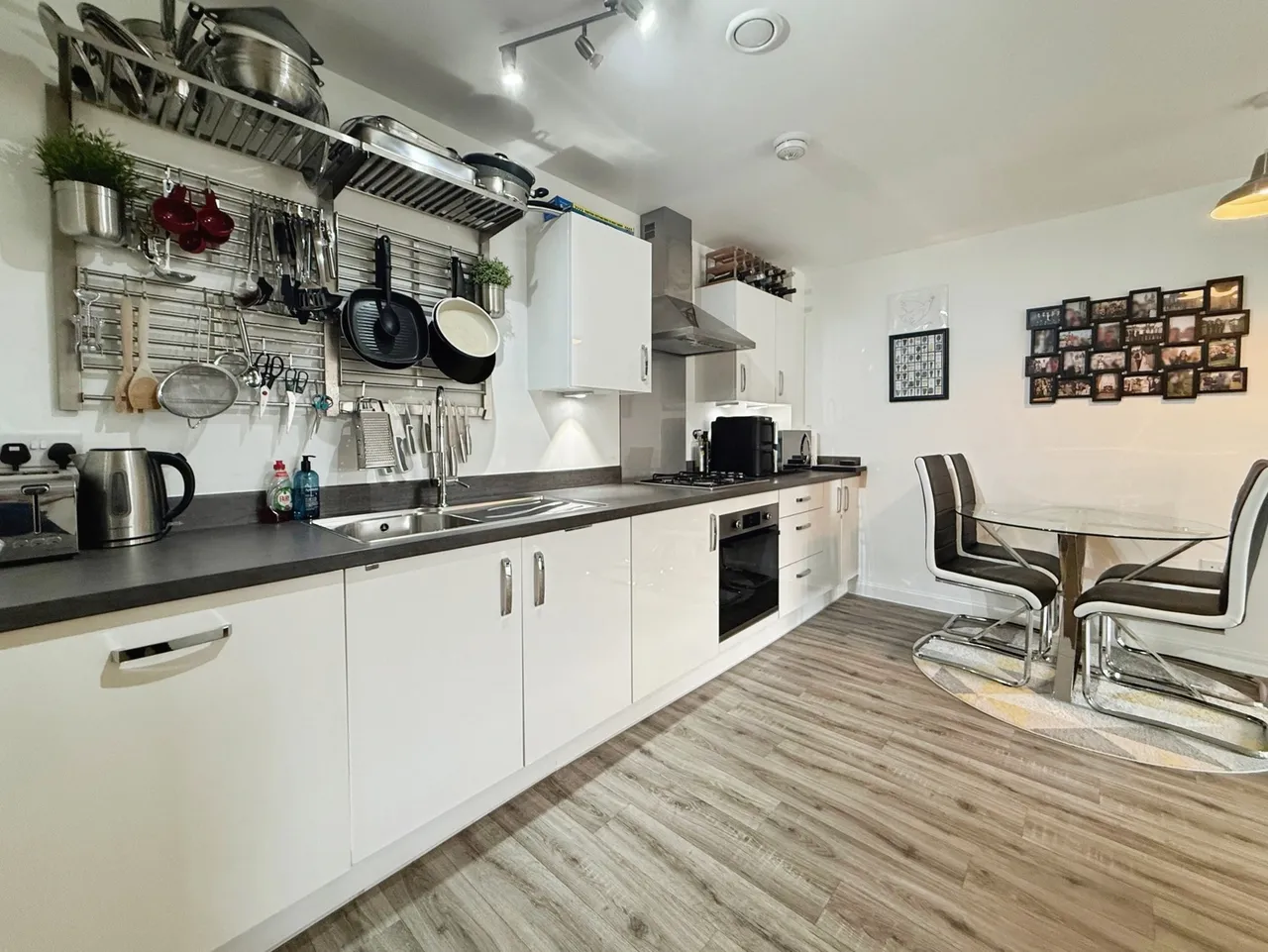 Robertson Way, Basingstoke, Hampshire, RG21 6BJ, photo 11