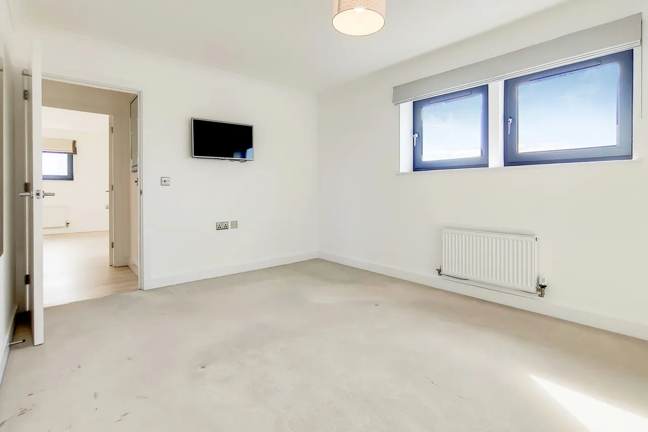 Flat 7, The Ship Apartments, 90 Hardinge Street, London, photo 10