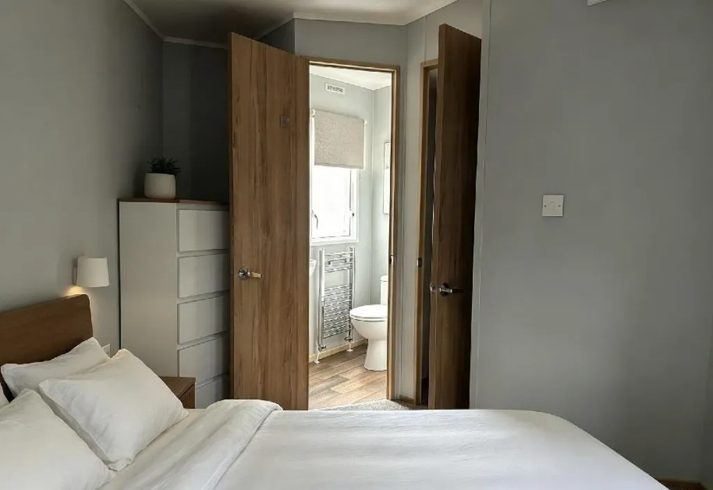Clacton, CO16, photo 11