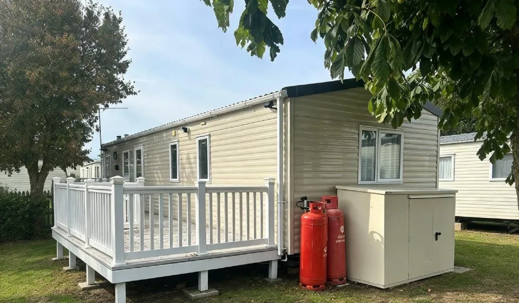 Clacton, CO16, photo 4