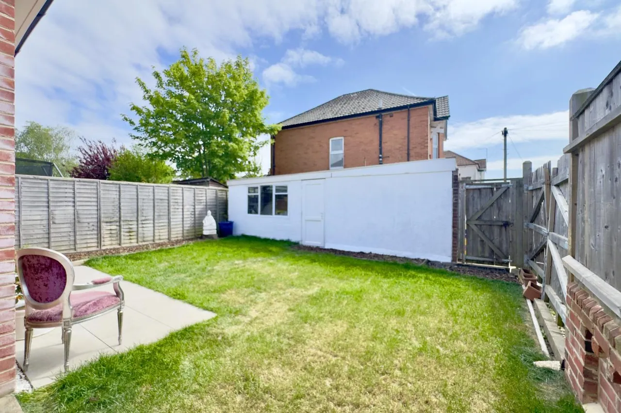 Acland Road, BH9, photo 25
