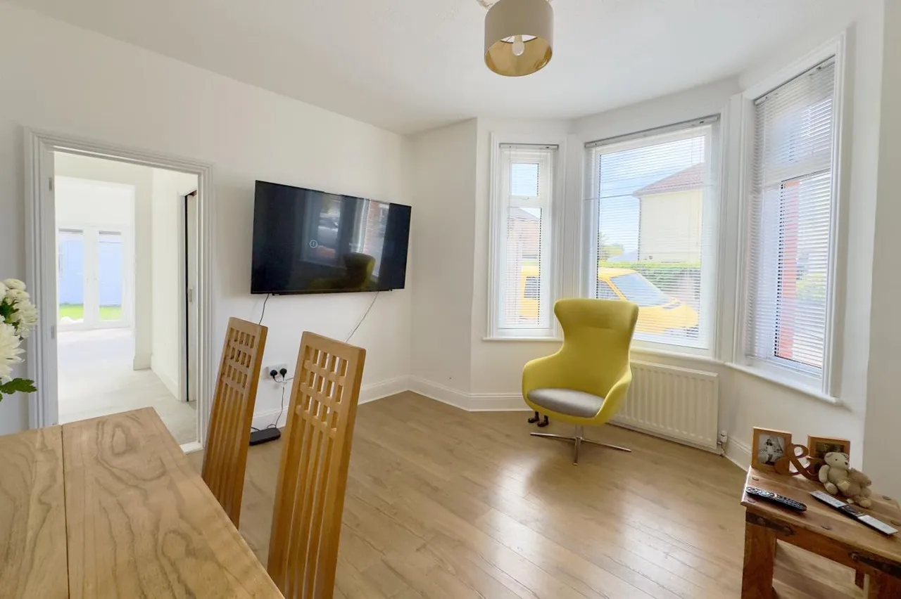 Acland Road, BH9, photo 10