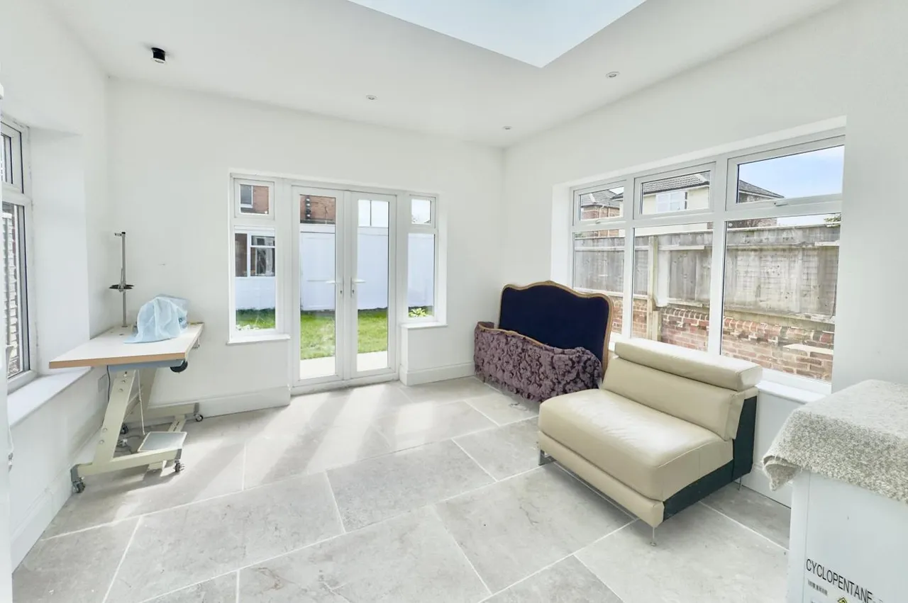 Acland Road, BH9, photo 2