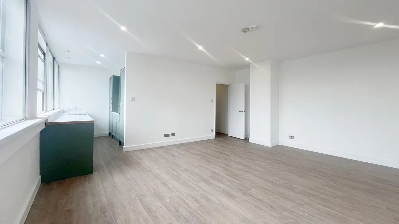 6 Whitehorse Road, Croydon, CR0, photo 3