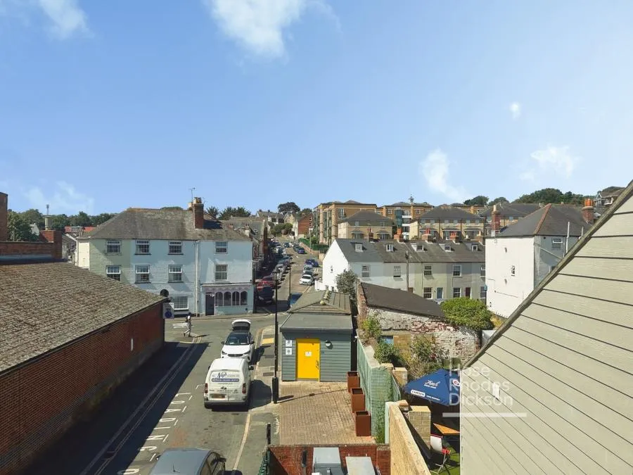 High Street, Cowes, PO31, photo 10