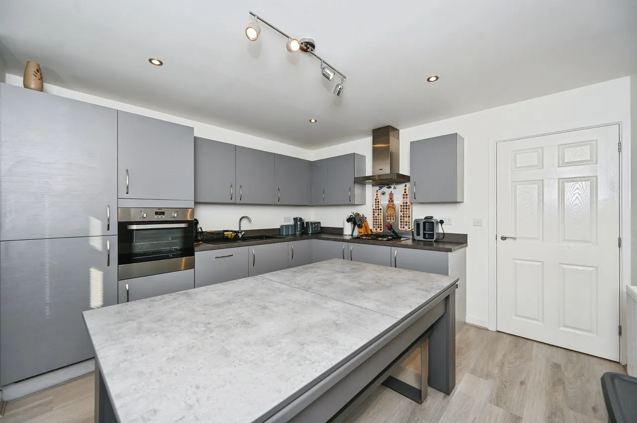 Wharford Lane, Runcorn, WA7, photo 6