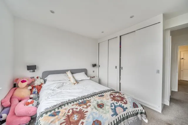 Nether Street, London, N3, photo 12