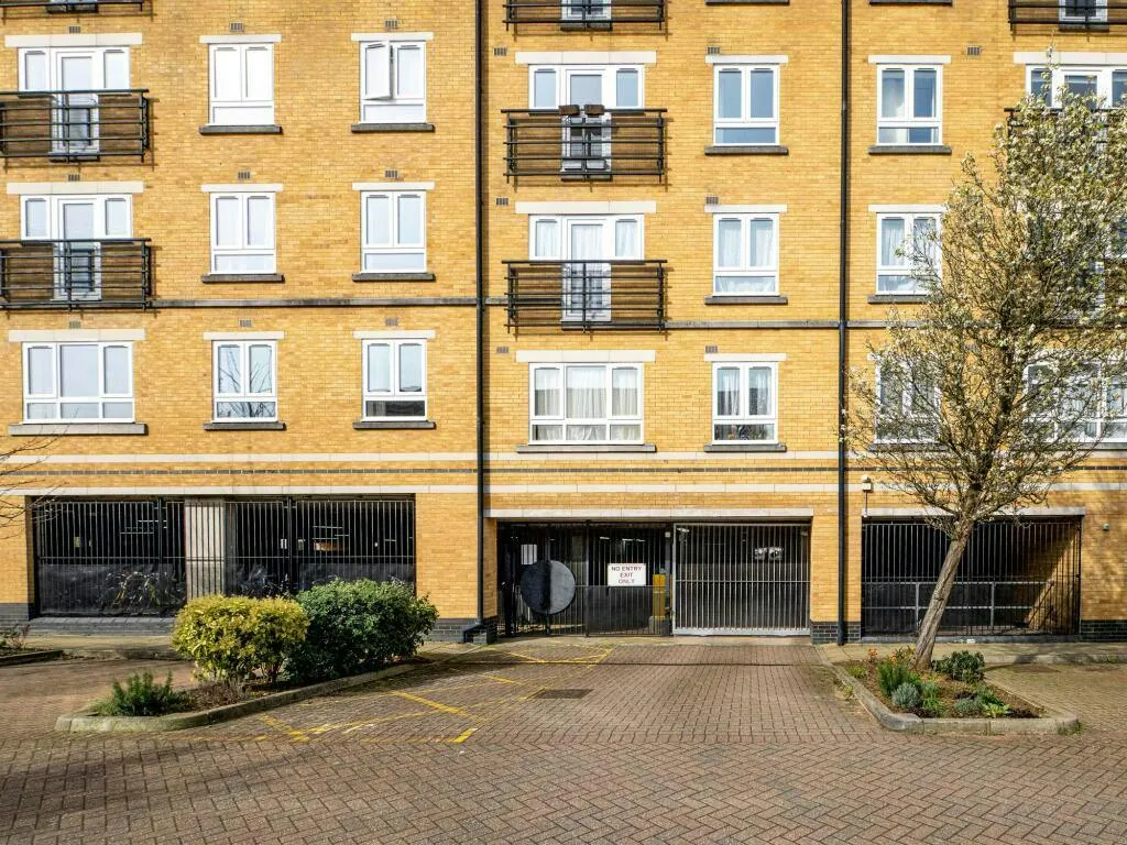 Ovaltine Court, Ovaltine Drive, Kings Langley, WD4 8GX, photo 15