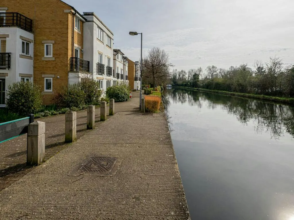 Ovaltine Court, Ovaltine Drive, Kings Langley, WD4 8GX, photo 11