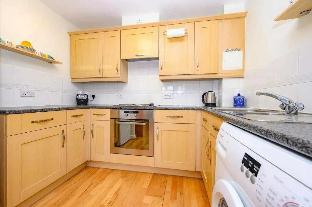 Ovaltine Court, Ovaltine Drive, Kings Langley, WD4 8GX, photo 3