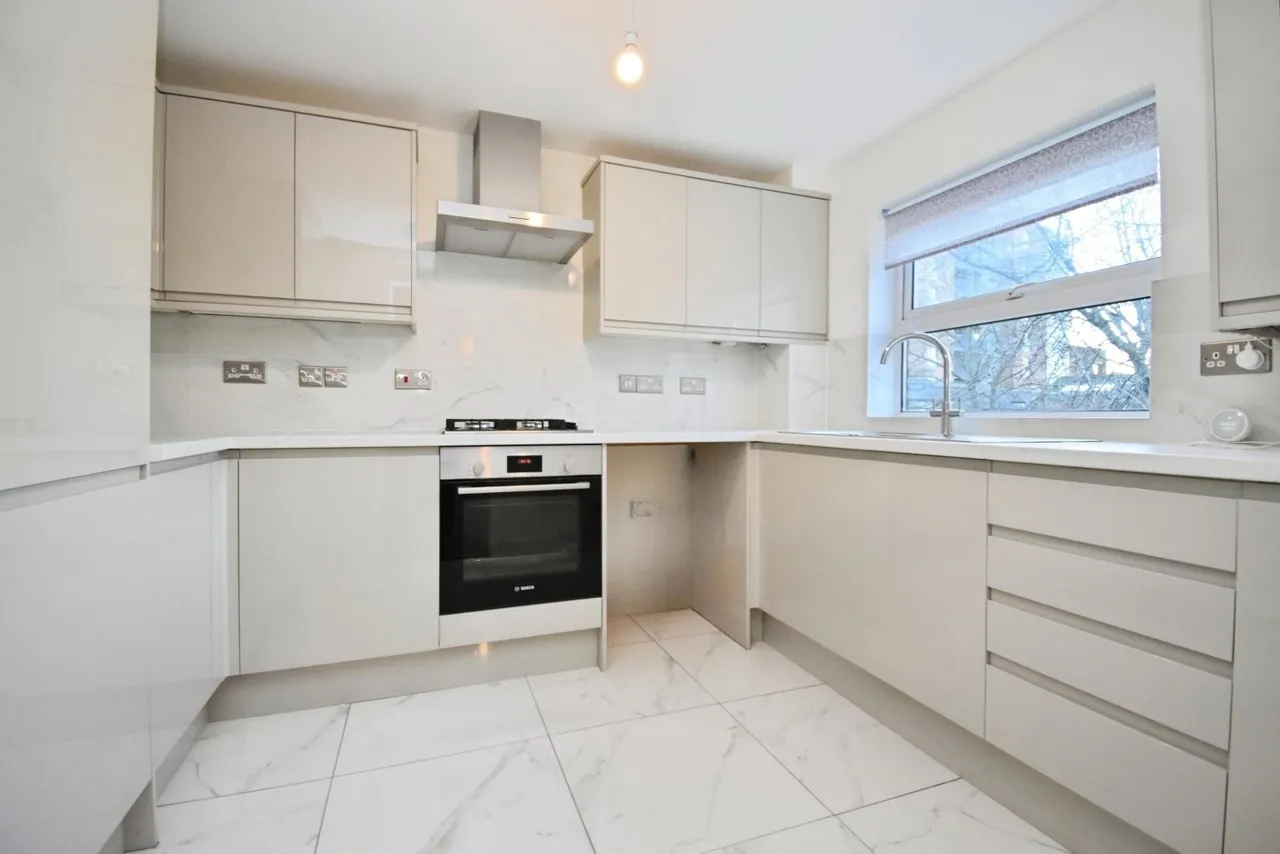 2 bed flat to rent, Greenwood Close, Sidcup, DA15