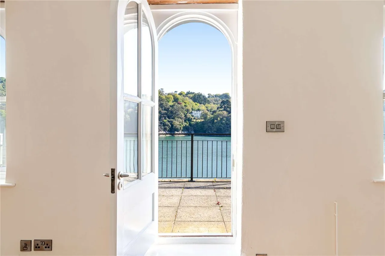 Castle Road, Dartmouth, Devon, TQ6 0JN, photo 3