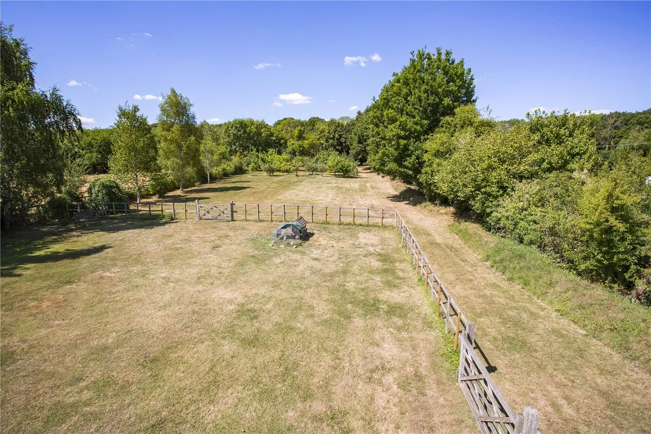 Crittenden Road, Matfield, TN12, photo 17