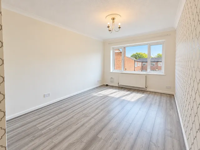 Trenchard Crescent, Chelmsford, CM1, photo 3