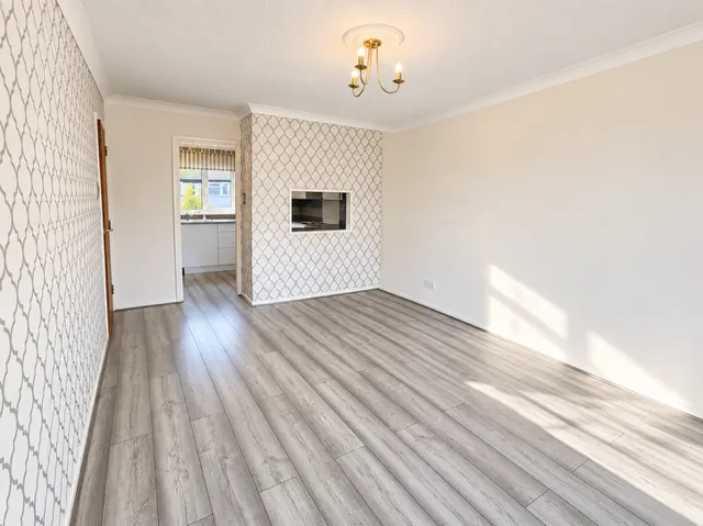 Trenchard Crescent, Chelmsford, CM1, photo 2