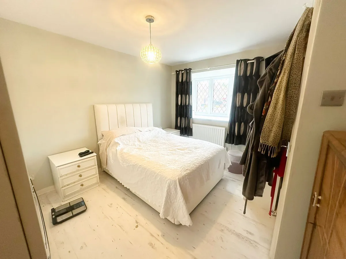 Romford, RM3, photo 13