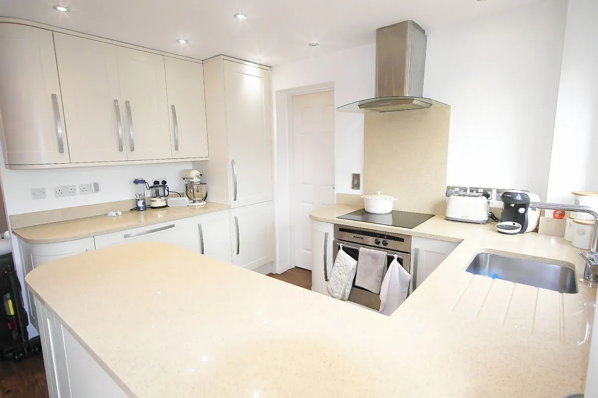 Romford, RM3, photo 6