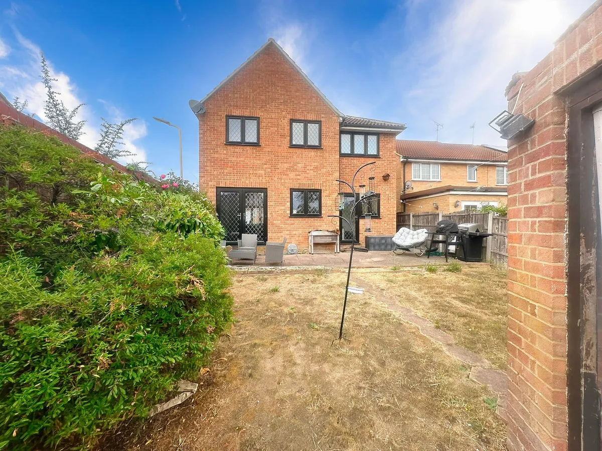 Romford, RM3, photo 22