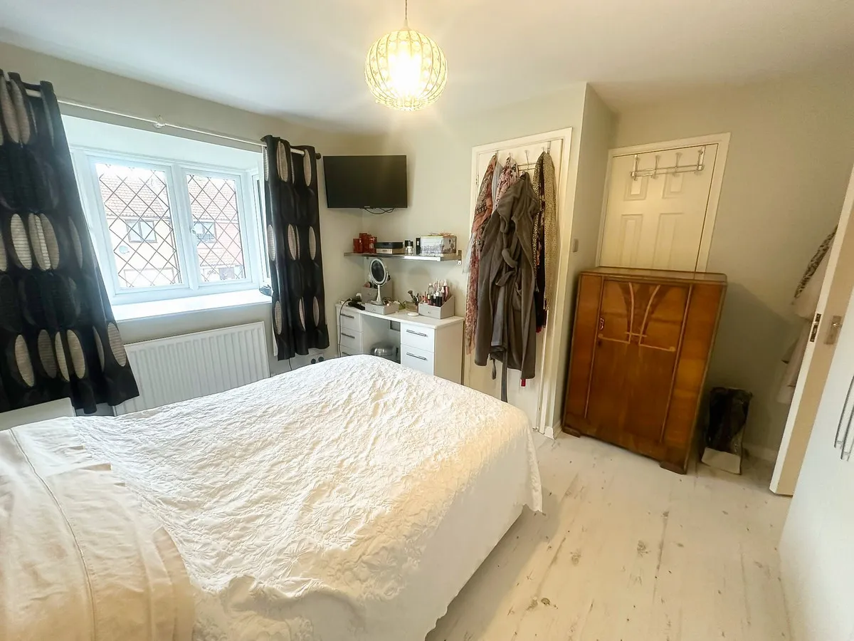 Romford, RM3, photo 14