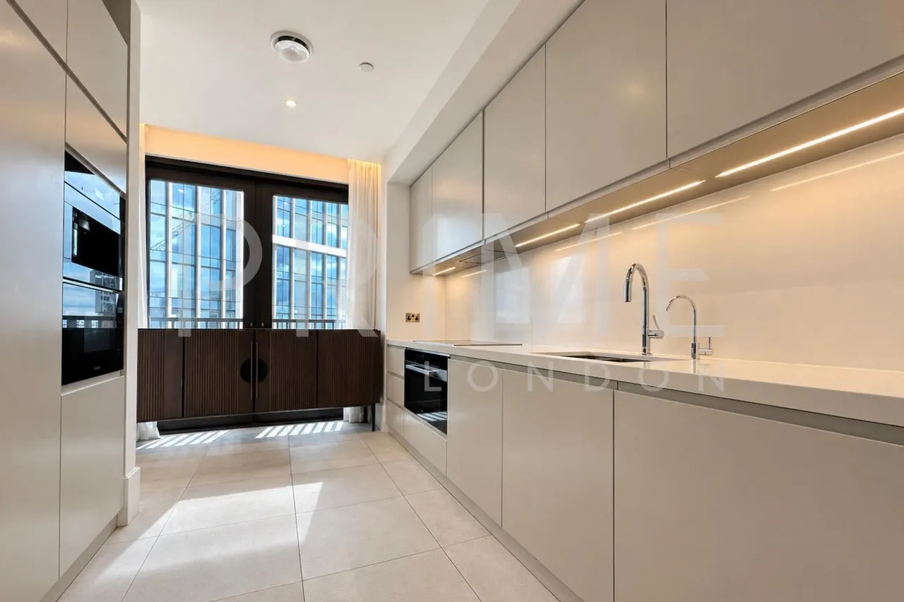 Oak Lane, Thames City, SW8, photo 9