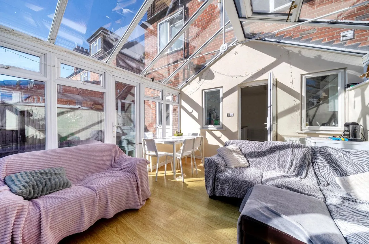 Beckingham Road, Guildford, GU2, photo 18