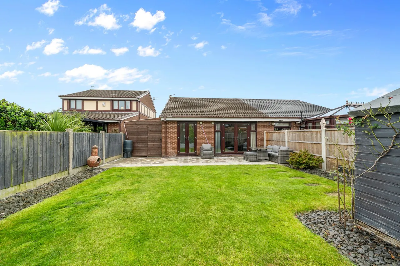 New Barn Avenue, Ashton-In-Makerfield, WN4, photo 16