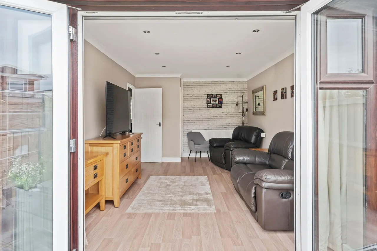 New Barn Avenue, Ashton-In-Makerfield, WN4, photo 9