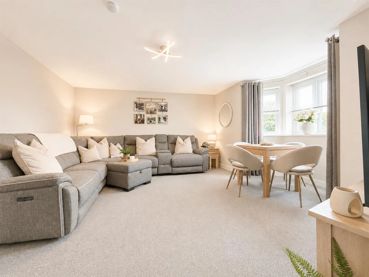 Morag Riva Court, Uddingston, Glasgow, G71 7BF, photo 2