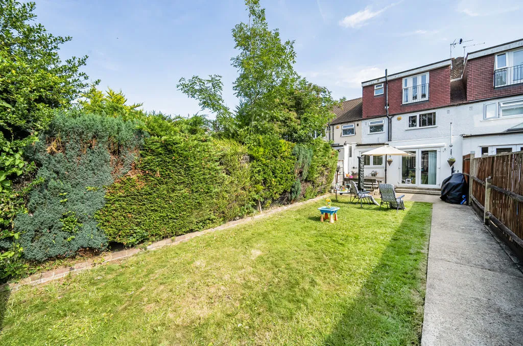 4 bed property for sale, Berwick Crescent, Sidcup Greater London Sidcup, DA15