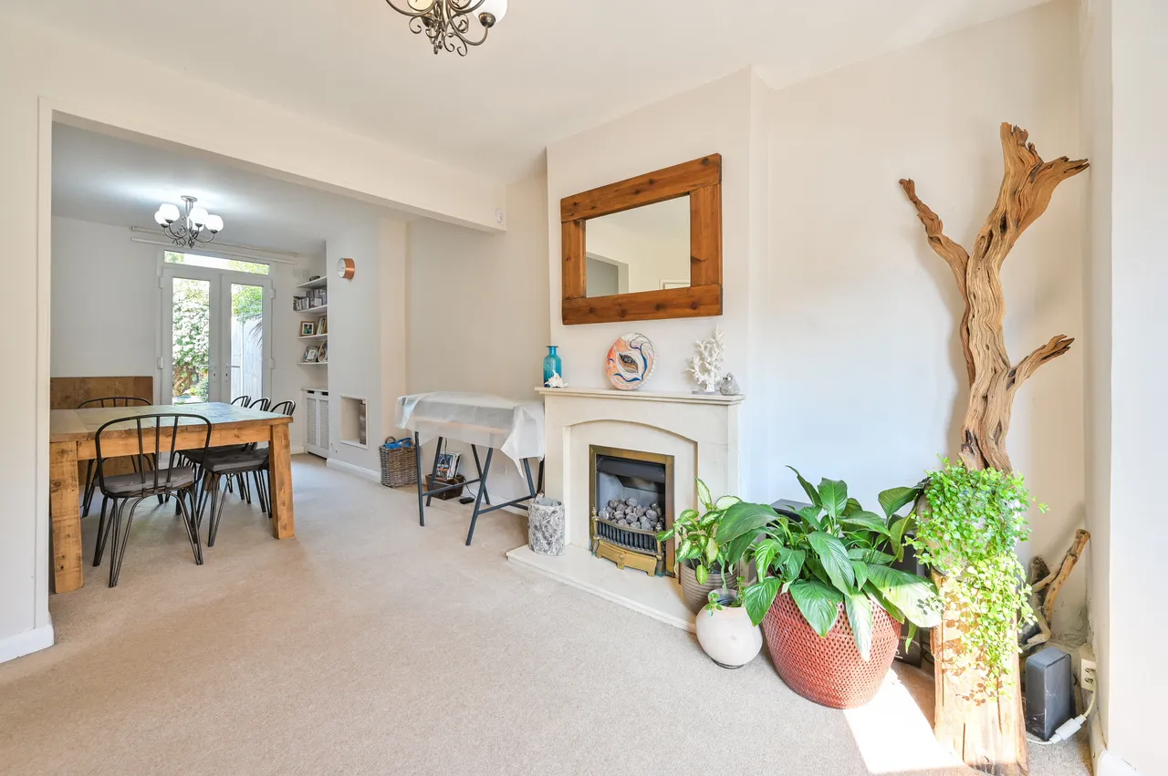 12 Rojack Road, London, photo 7