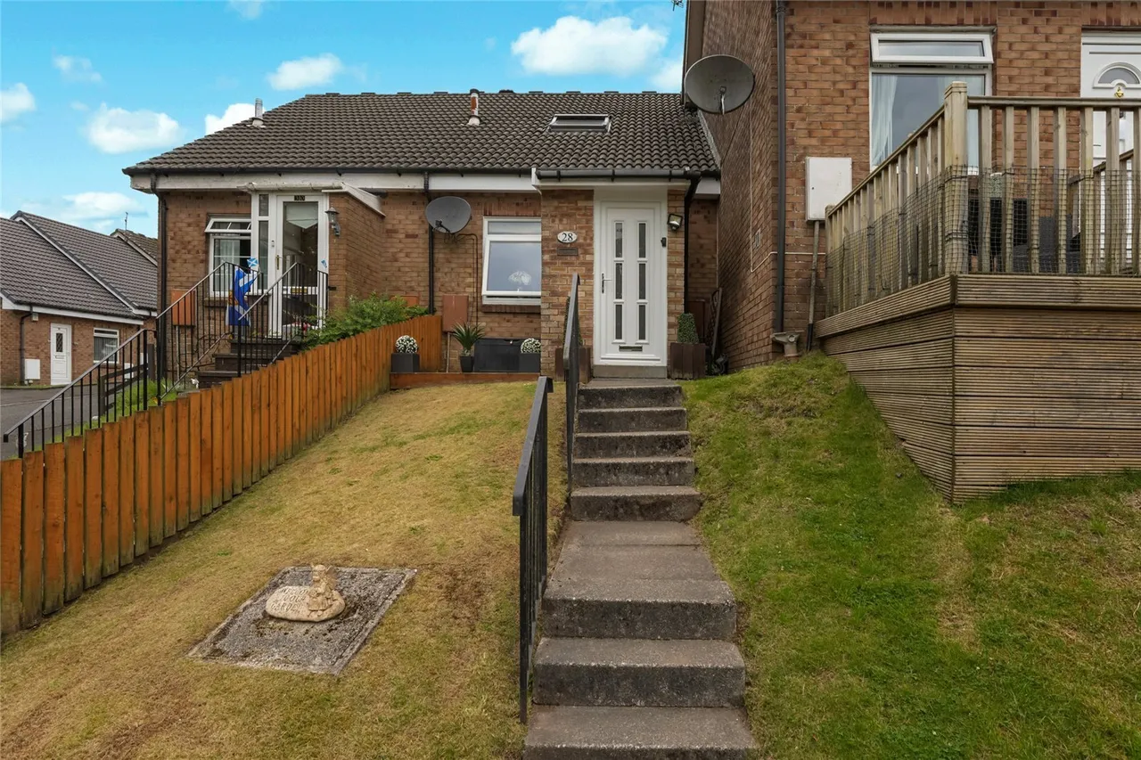 Auchneagh Crescent, Greenock, Inverclyde, PA16, photo 13