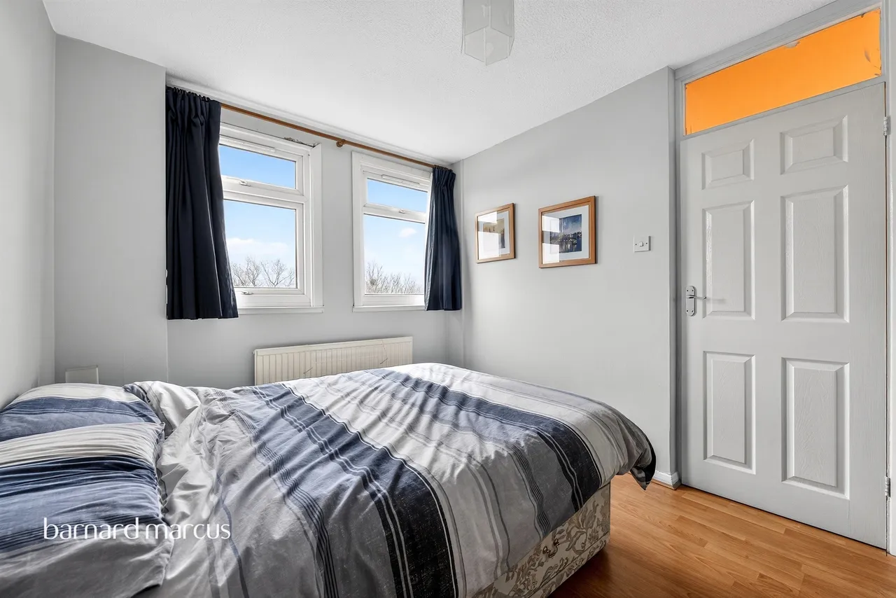 Percy Bryant Road, Sunbury-On-Thames, photo 9