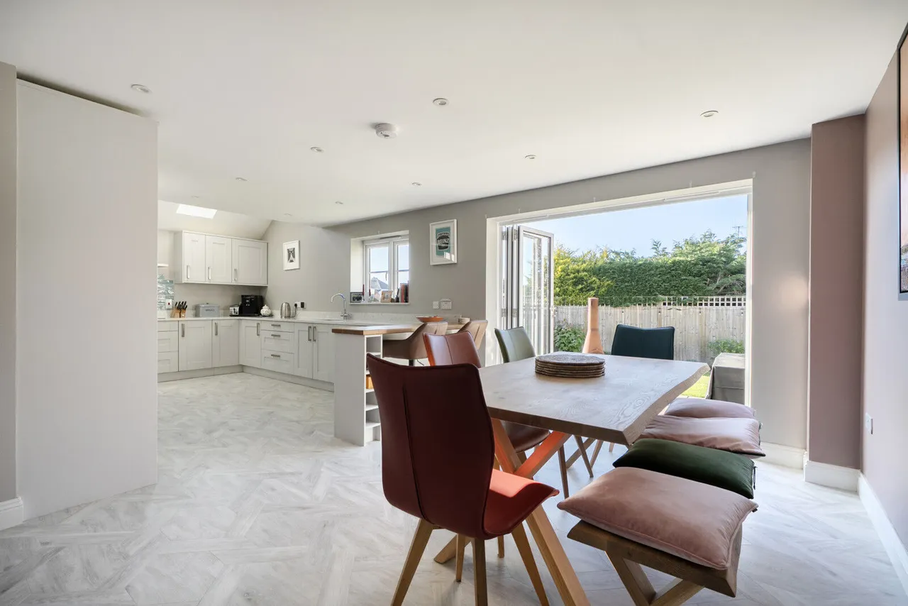 Erleigh Court Drive, Earley, RG6, photo 2